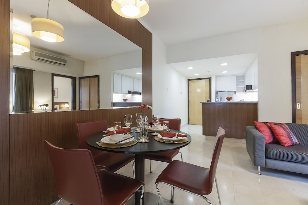 Premier Room, 2 Bedrooms - In-Room Dining