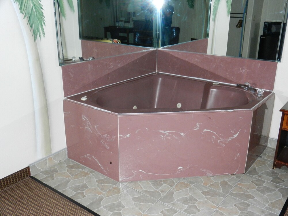 Jetted Tub