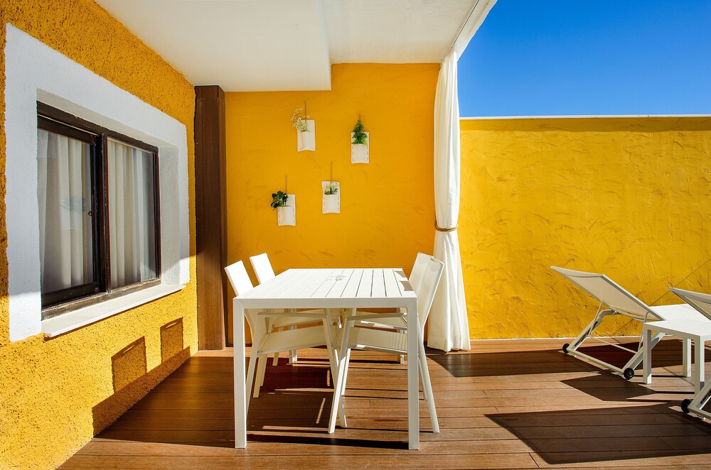 Premium Apartment, 1 Bedroom, Sea View - In-Room Amenity
