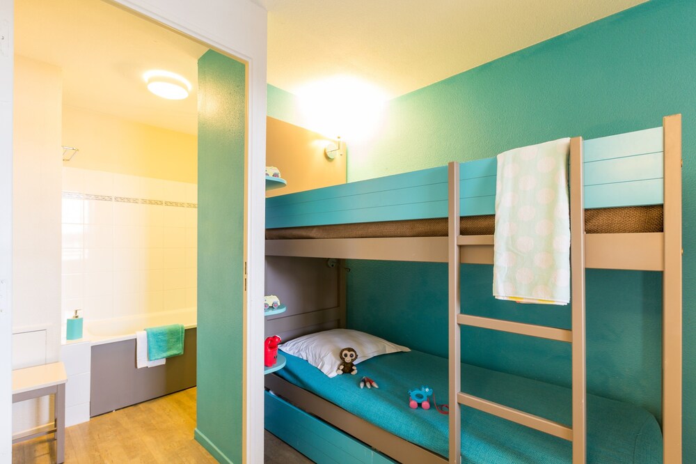 1 bedroom Standard Duplex for 6 - Guestroom
