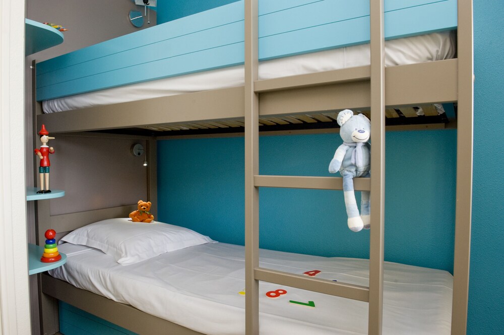 1 bedroom Standard Duplex for 6 - Childrens Theme Room