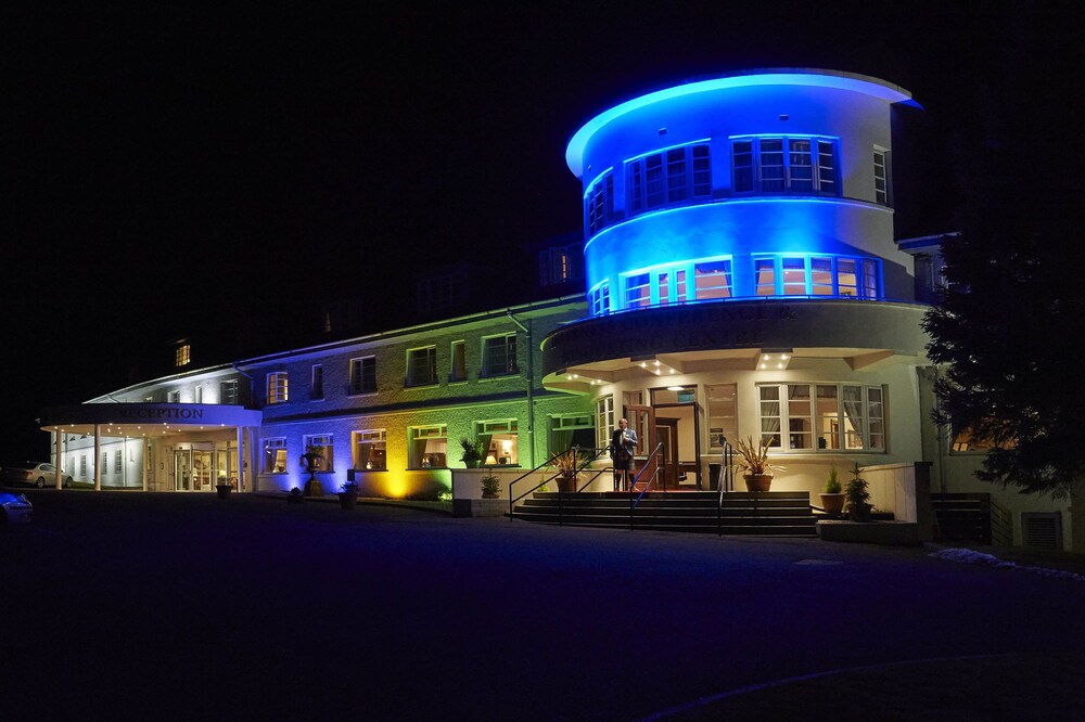 Hotel Front - Evening/Night
