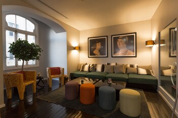 Hotel Bar