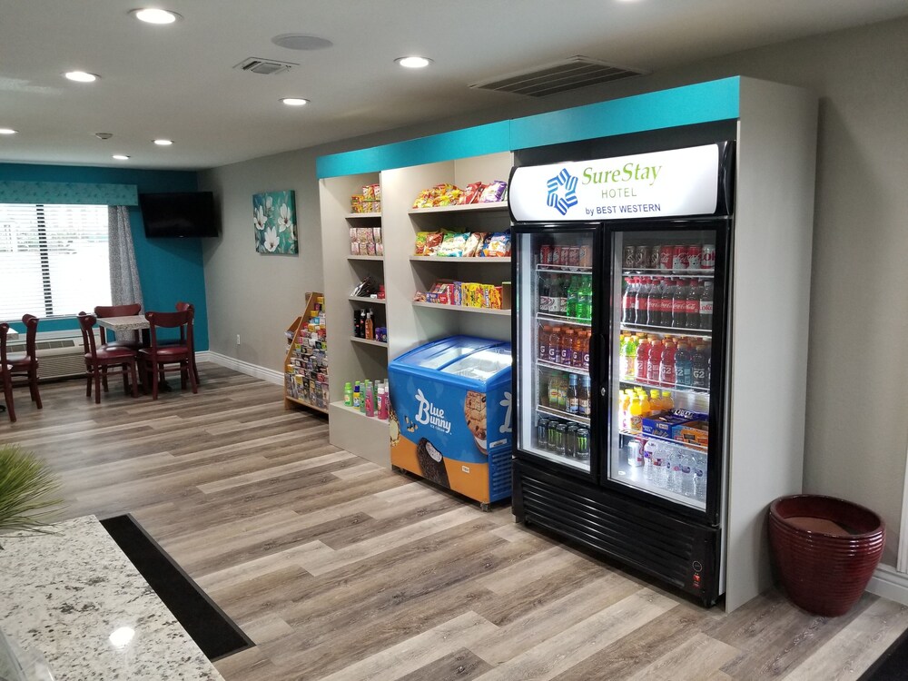 Snack Bar
