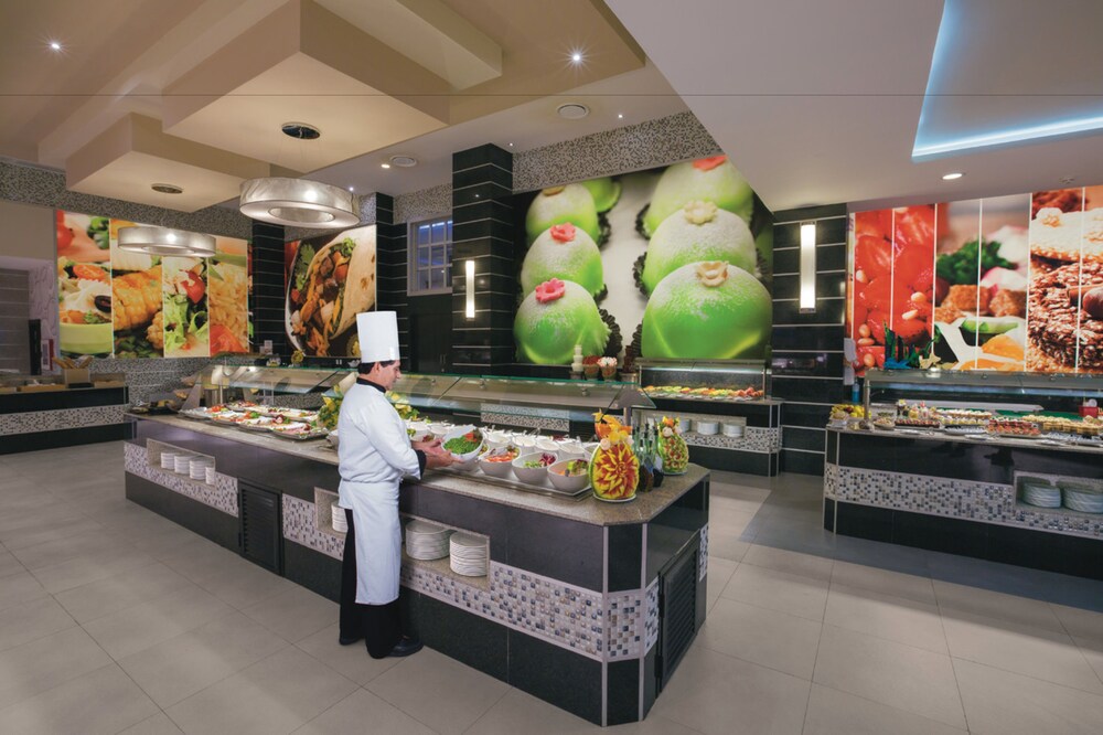 Buffet, Riu Palace Las Americas All Inclusive - Adults Only