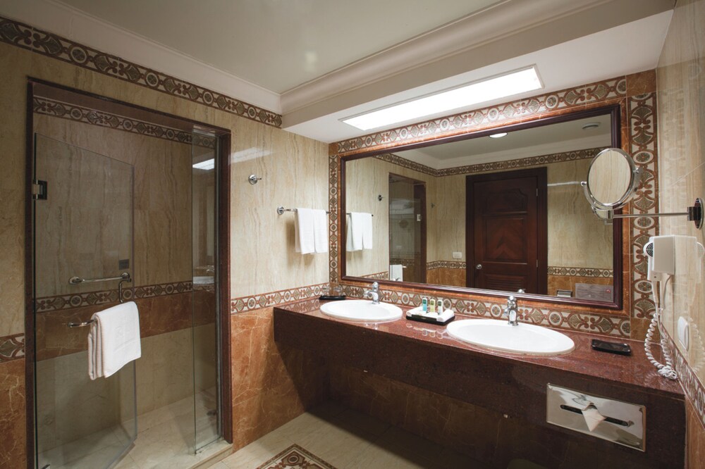 Bathroom, Riu Palace Las Americas All Inclusive - Adults Only