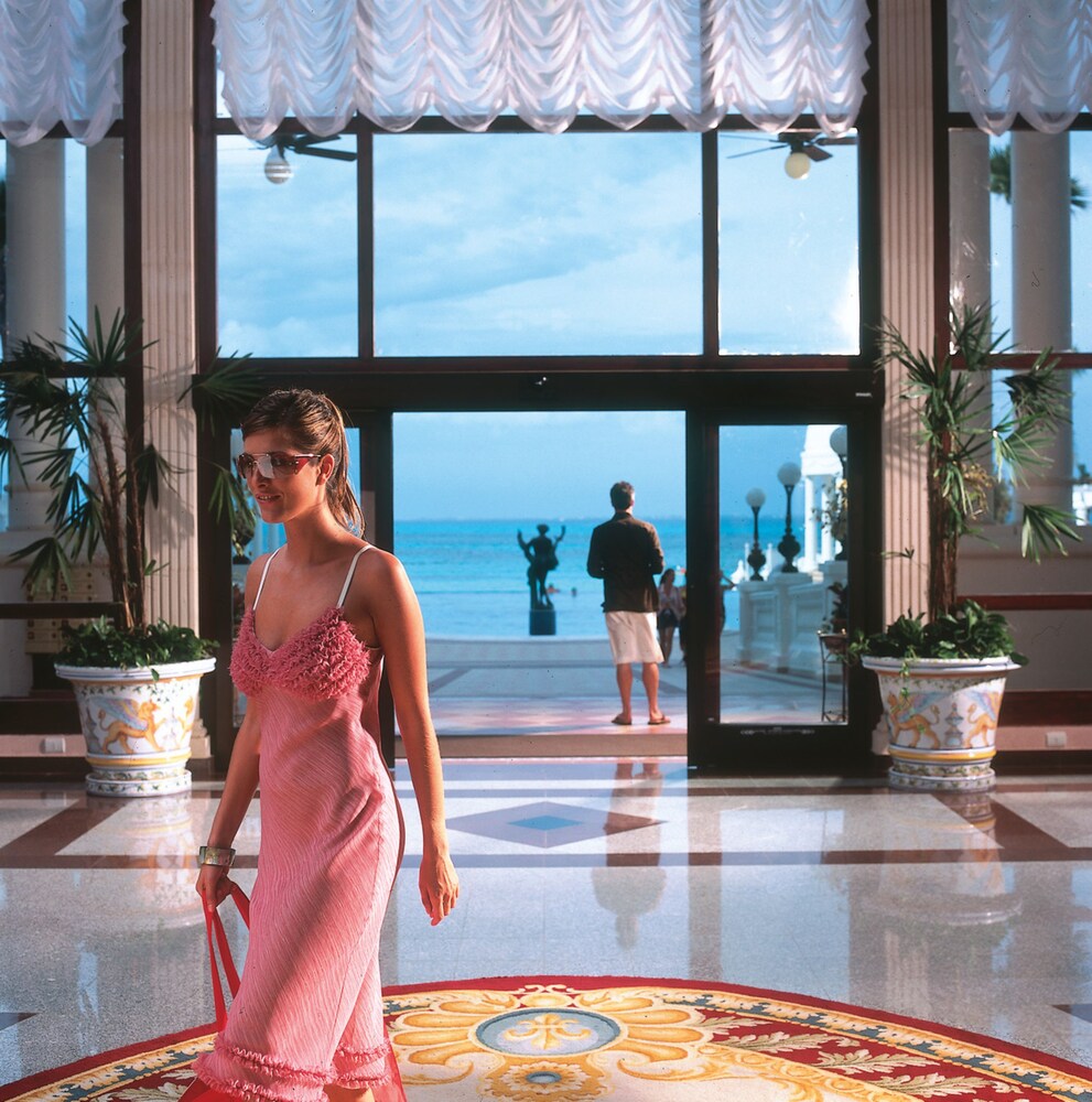 Interior entrance, Riu Palace Las Americas All Inclusive - Adults Only