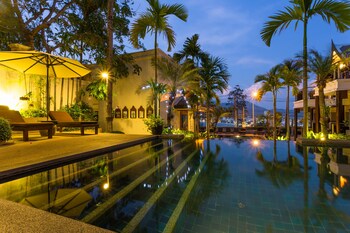 Infinity Pool