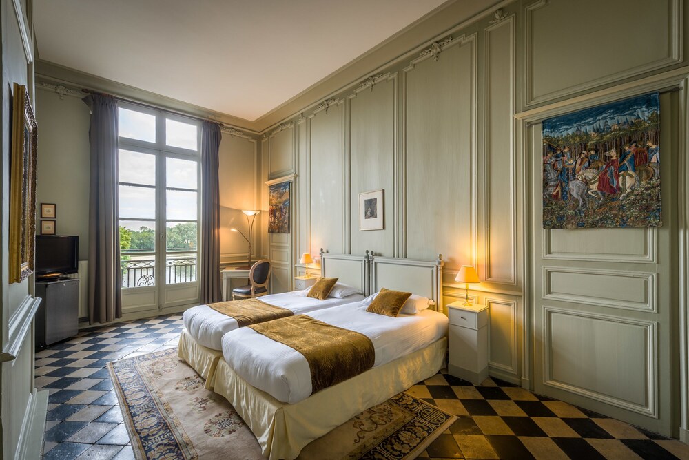 Guestroom