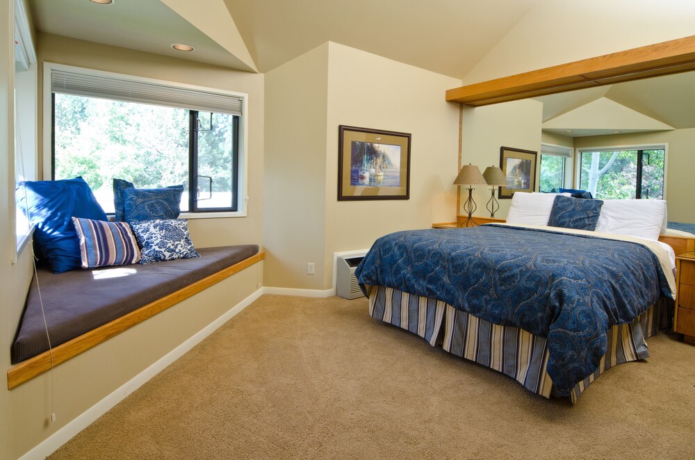 Room, 1 Bedroom (Mount Bachelor Village Resort-River R) - Guestroom