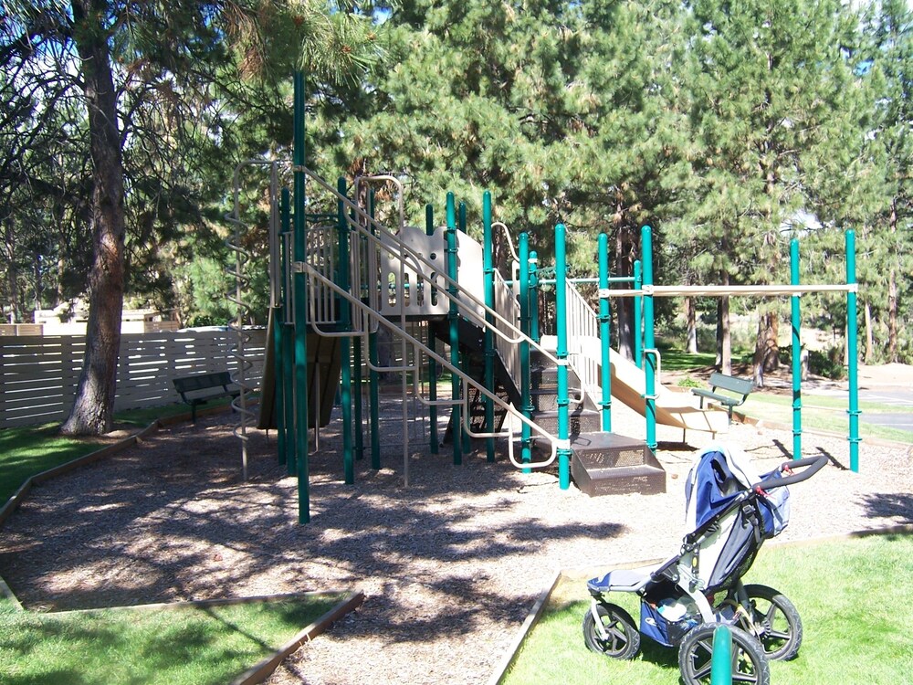 Childrens Play Area - Outdoor