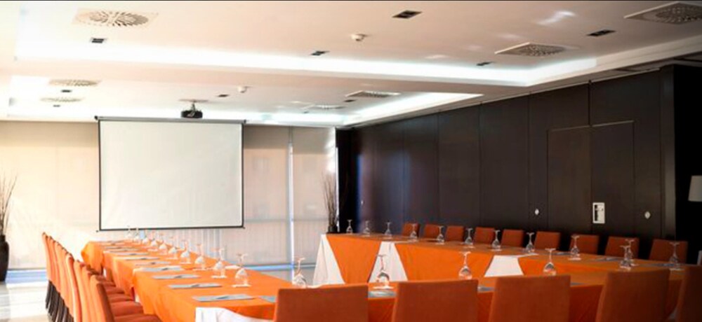 Executive Lounge