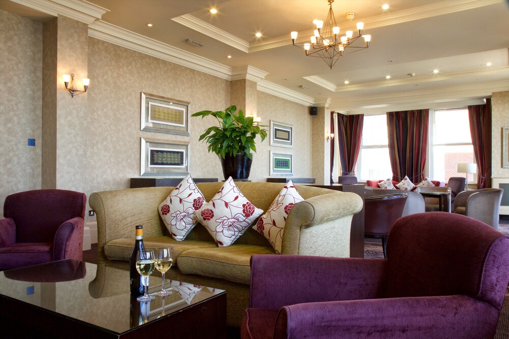 Hotel Lounge