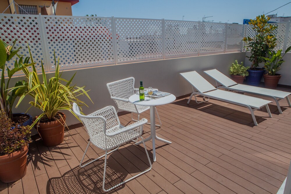 Sundeck