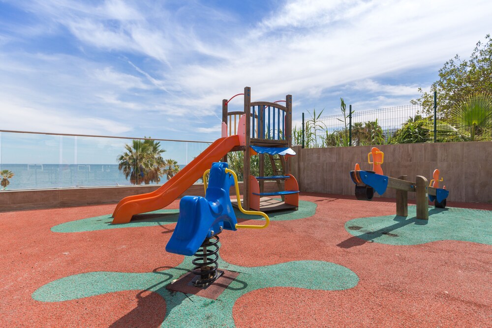 Zona de juegos infantil al aire libre