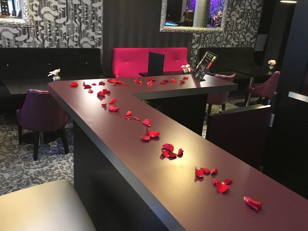 Hotel Lounge