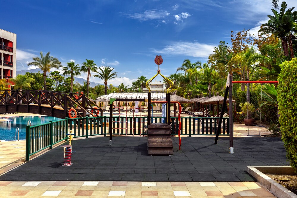 Childrens Play Area - Outdoor