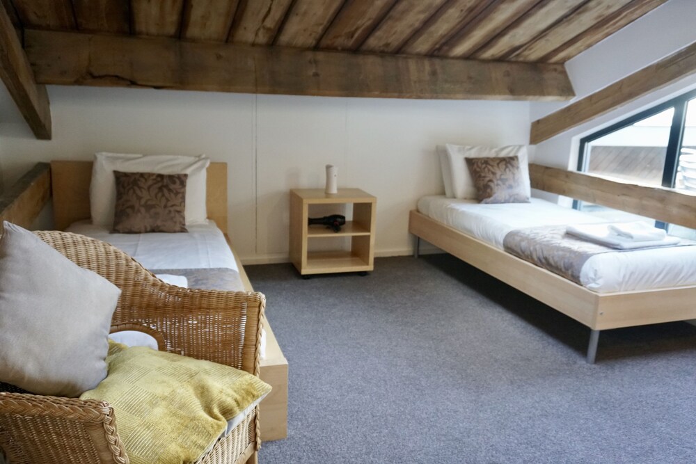 Executive Apartment, 2 Bedrooms - Guestroom
