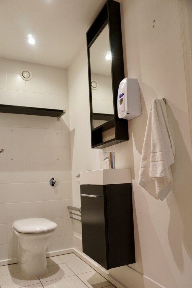 Executive Apartment, 2 Bedrooms - Bathroom