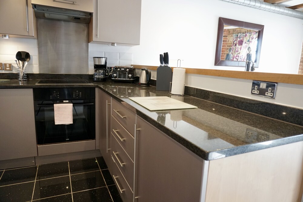 Executive Apartment, 2 Bedrooms - In-Room Kitchen