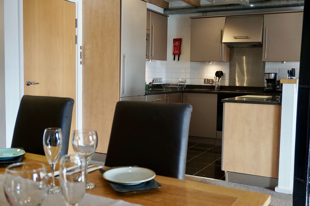 Executive Apartment, 2 Bedrooms - In-Room Dining