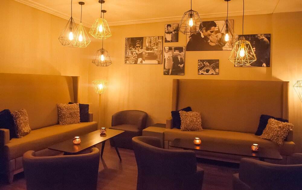 Hotel Bar