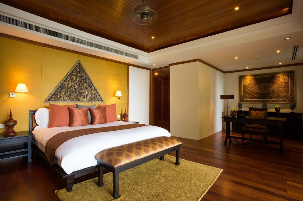 Three-Bedroom Ocean View Residence - Guestroom