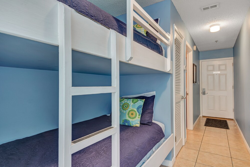 Condo, 1 Bedroom, 1 Bathroom - Childrens Theme Room