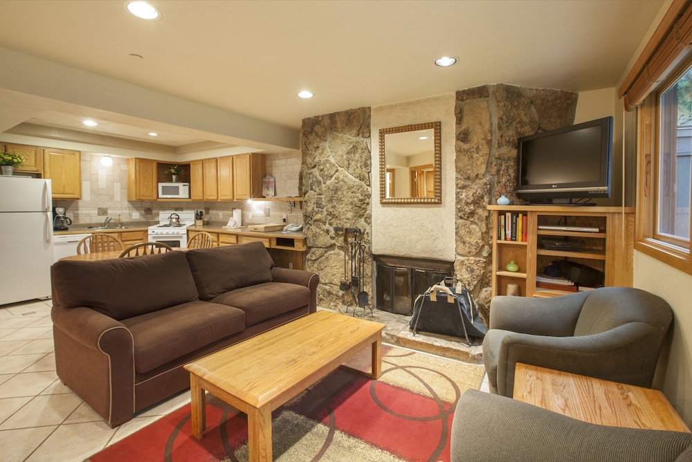 Premier Studio - Featured Image