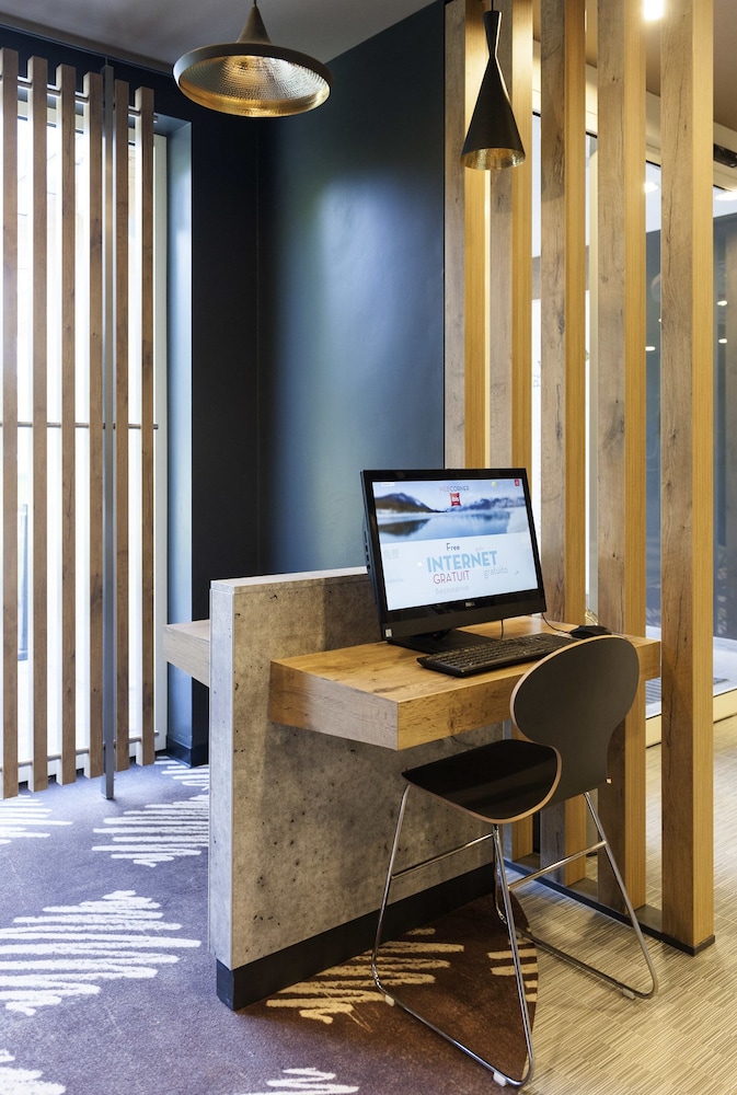 Executive Lounge