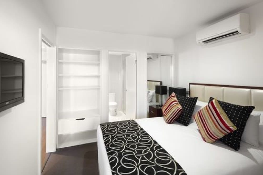 Studio Queen Apartment - Guestroom