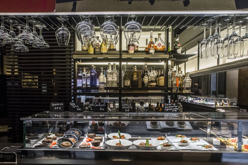 Hotel Bar