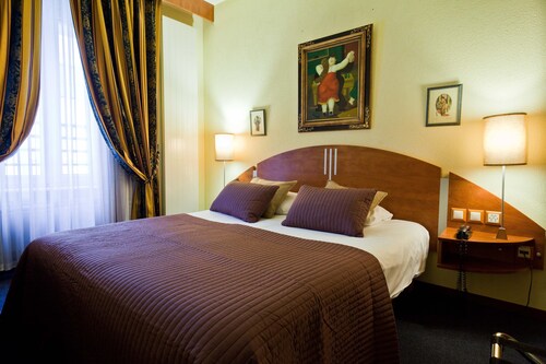 Admiral Hotel