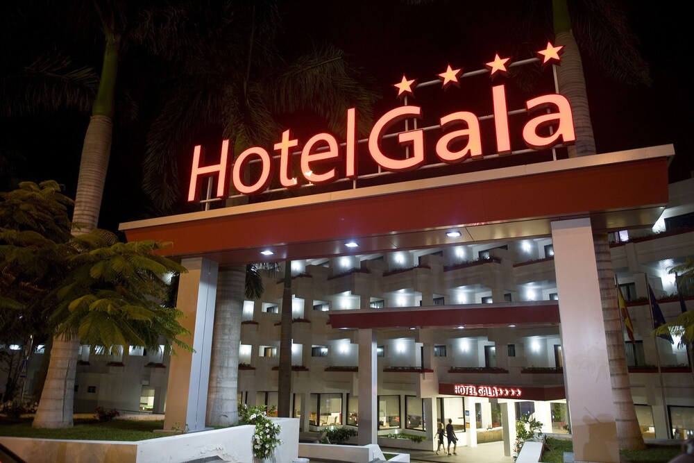 Facciata hotel (sera/notte)