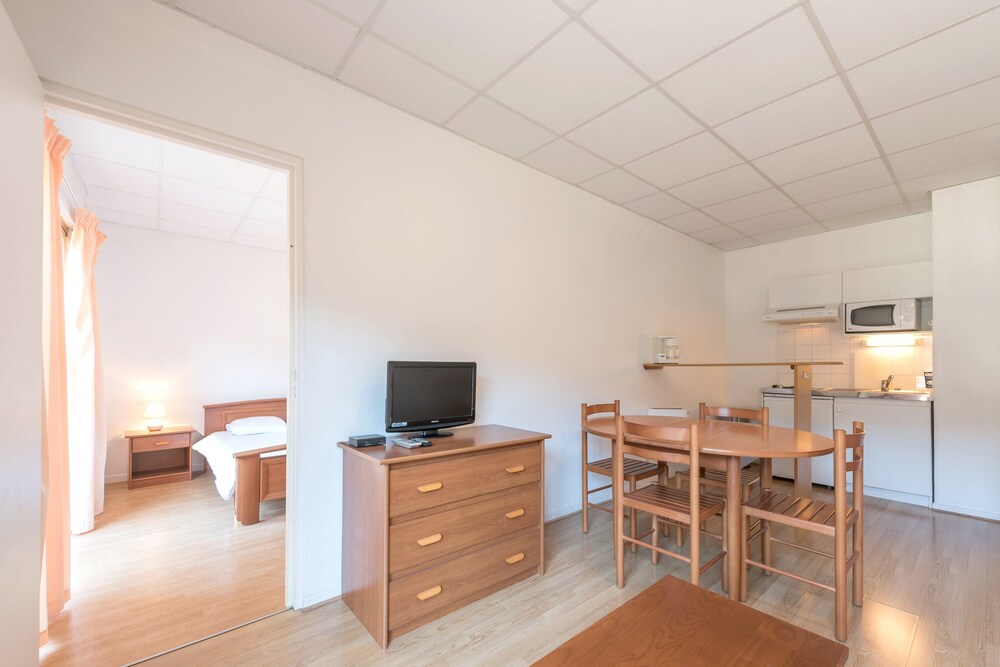 Apartment, 1 Bedroom - Guestroom