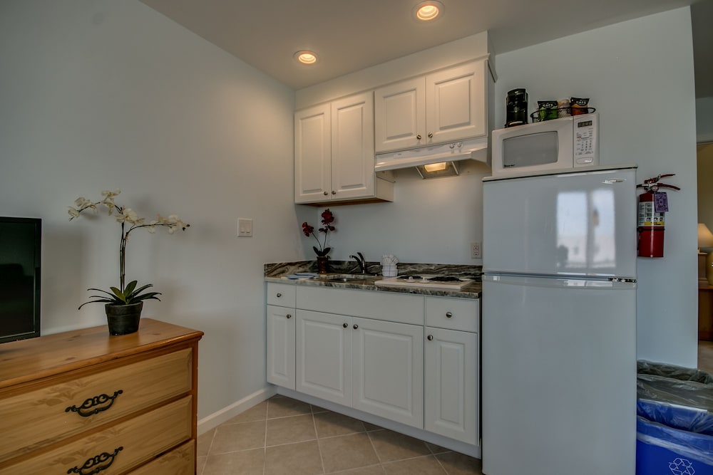 In-Room Kitchenette