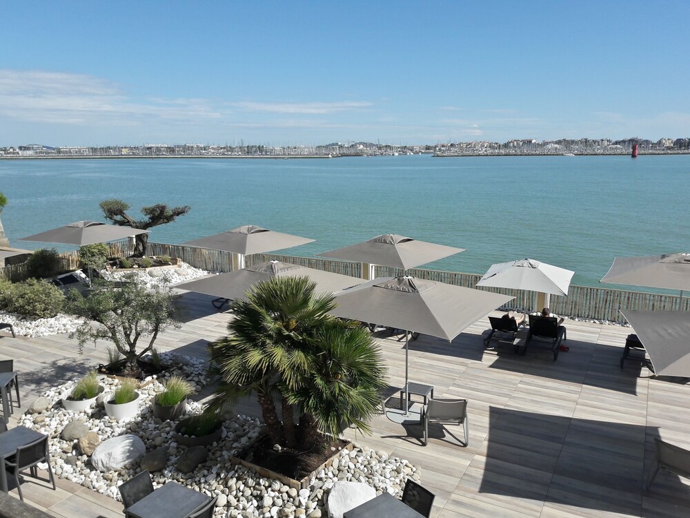 Beach/Ocean View