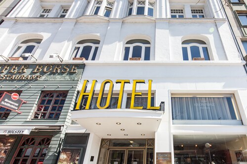 Novum Hotel Kronprinz Hamburg Hauptbahnhof