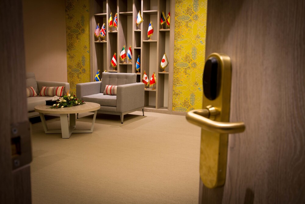 Executive Lounge