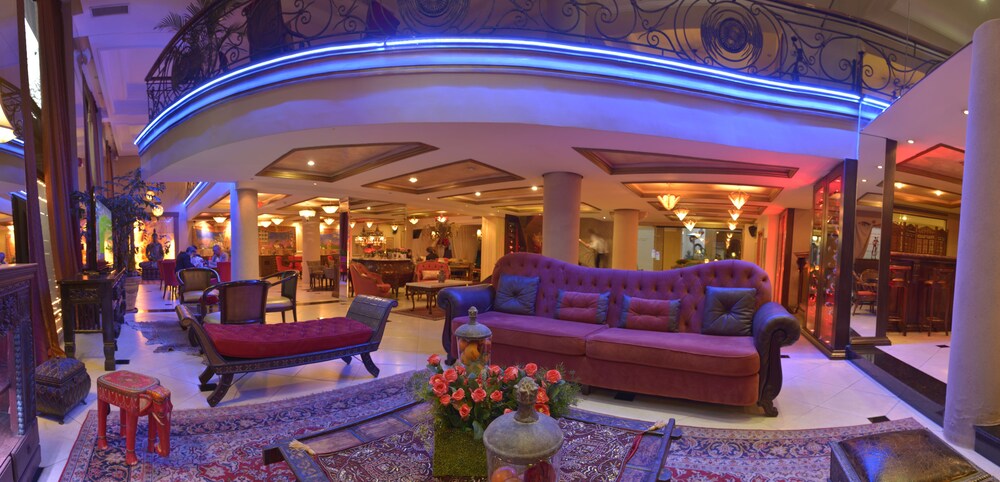 Hotel Bar