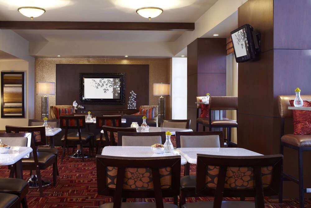 Executive Lounge
