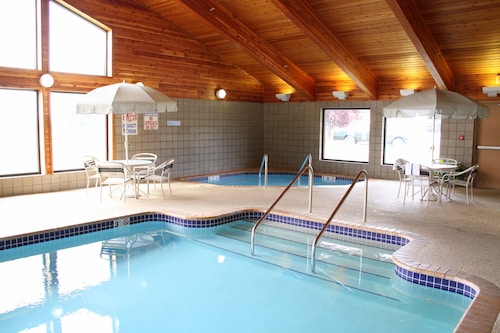 MountainView Lodge & Suites