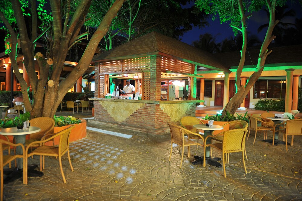 Hotel Bar