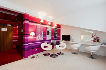 Guestroom