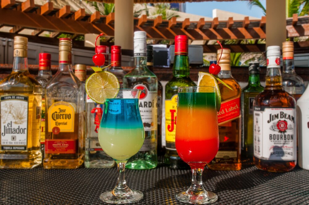 Poolbar