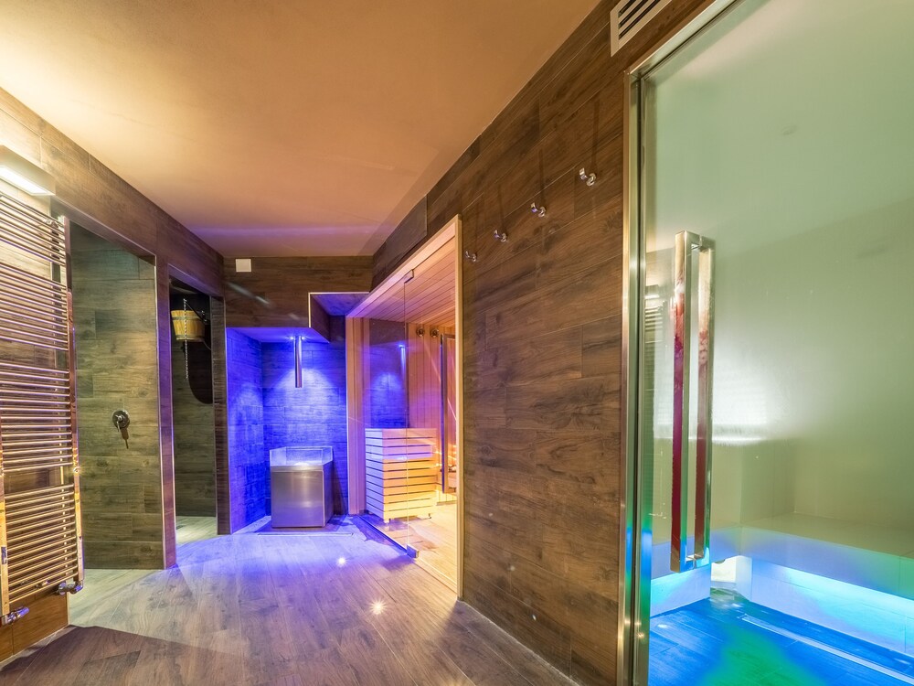 Steam Room