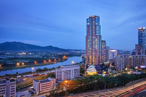 深圳福朋喜來登酒店