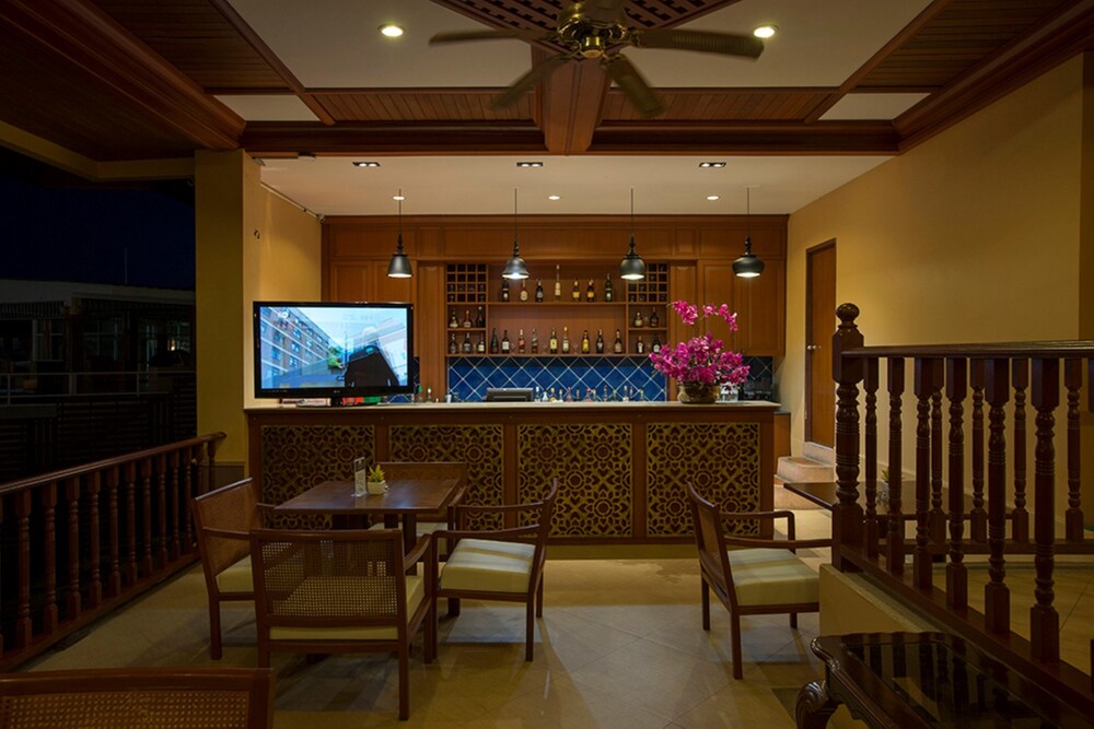 Hotel Bar