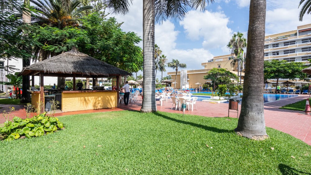 Jardines del establecimiento