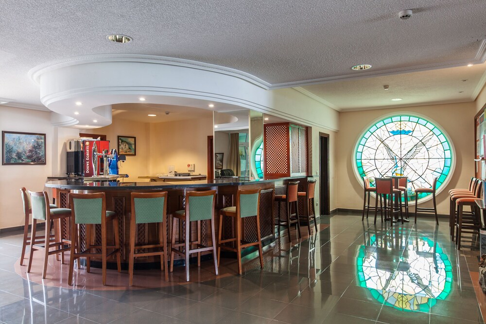 Hotel Bar